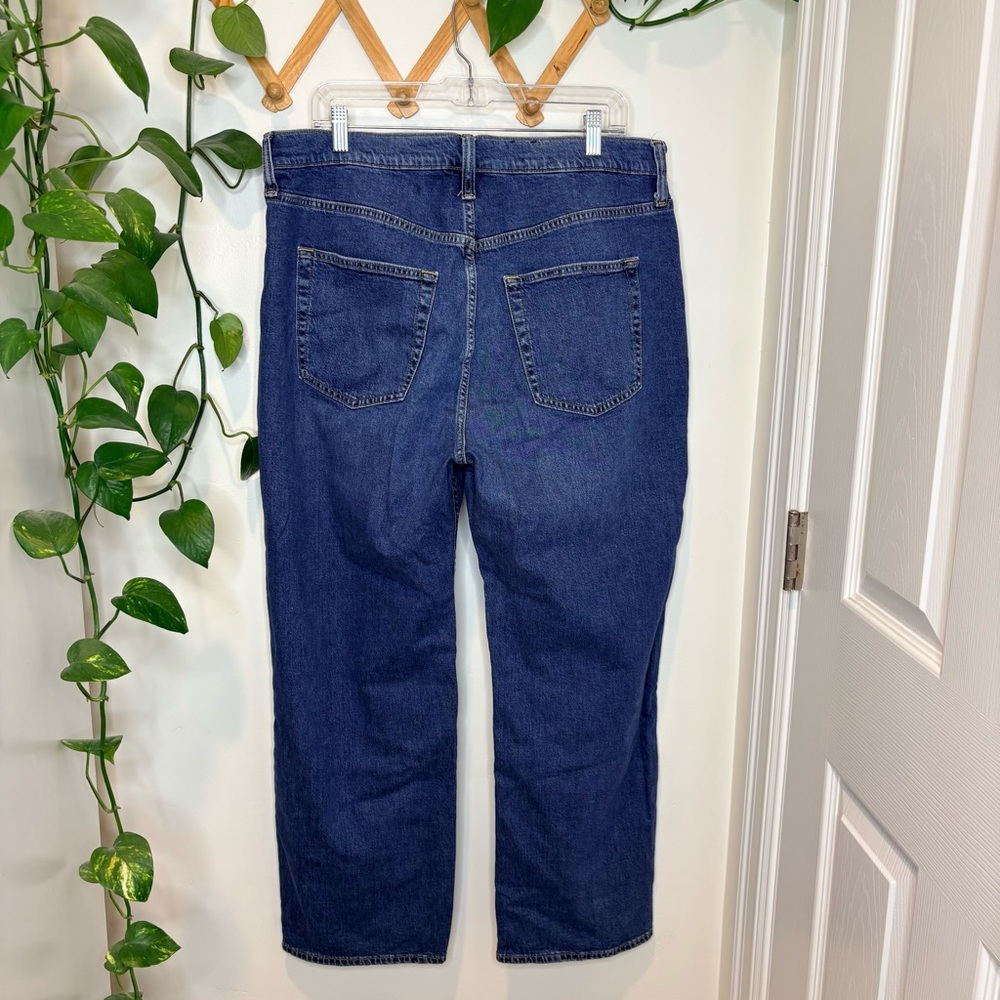 GAP 90’s Loose High Rise Distressed Jeans - Picture 4 of 7